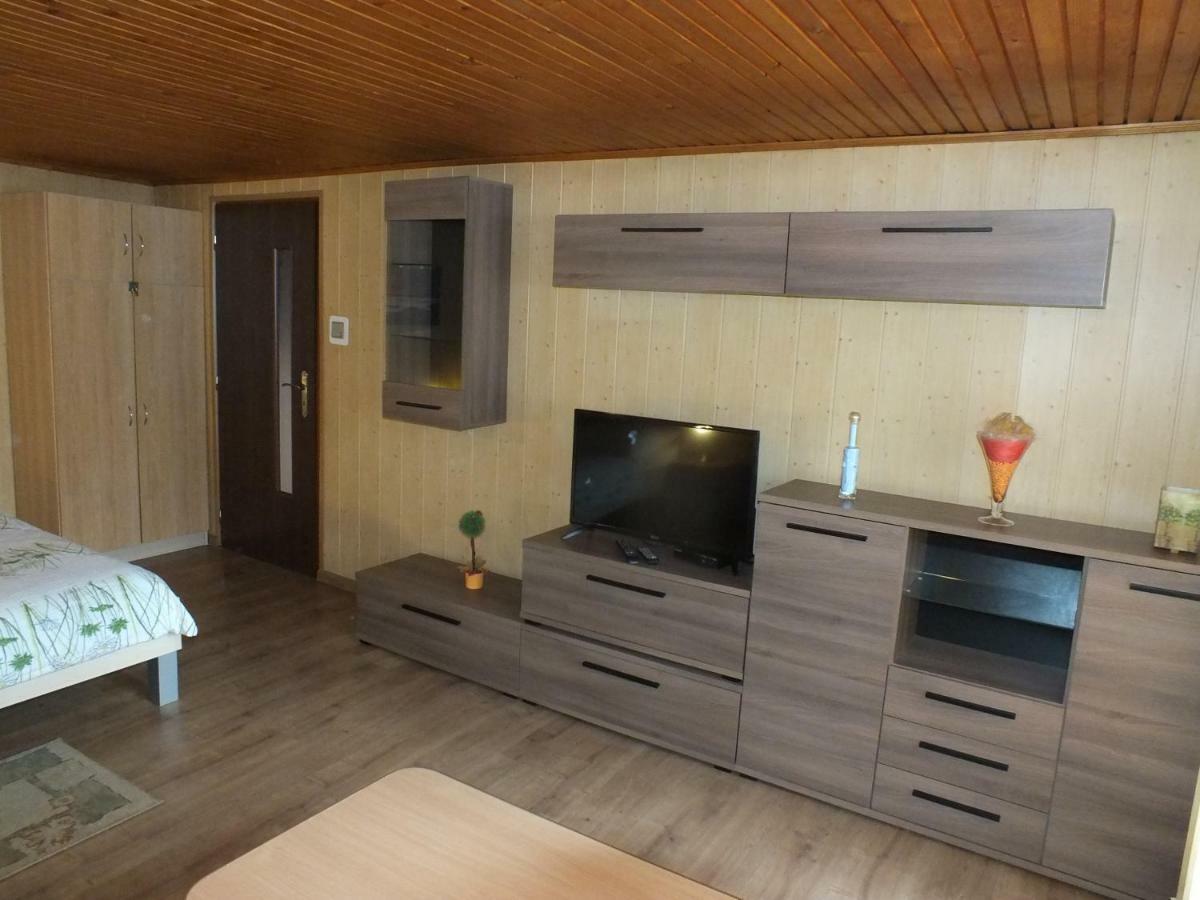 Apartmany Zachar Bešeňová Dış mekan fotoğraf